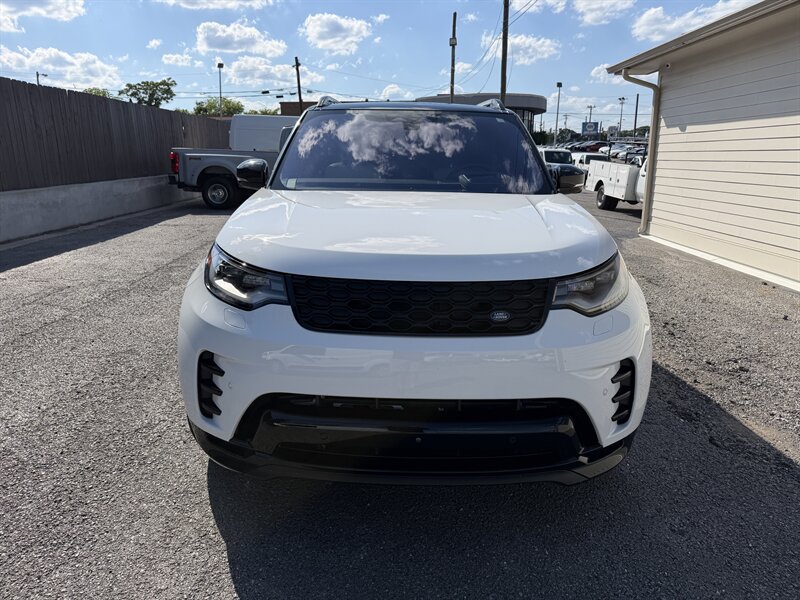 Used 2023 Land Rover Discovery S R-Dynamic AWD/4WD image 4
