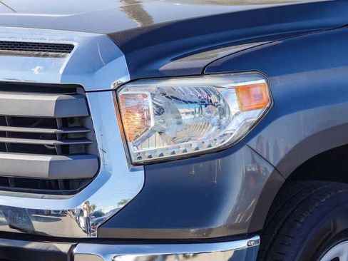 Used 2015 Toyota Tundra SR5 w/ SR5 Upgrade Package image 8