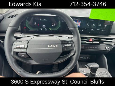 New 2026 Kia Sportage EX image 17