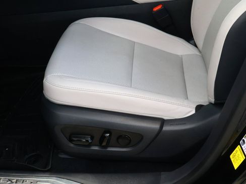 Used 2023 Lexus RX 350 Premium w/ Cold Area Package FWD image 16