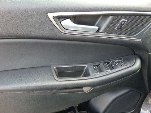 Used 2022 Ford Edge SEL image 13