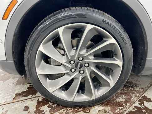 Used 2022 Lincoln Nautilus Reserve w/ Equipment Group 201A AWD/4WD image 28