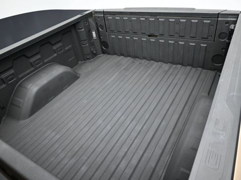 Used 2023 GMC Sierra 1500 AT4 w/ AT4 Premium Package AWD/4WD image 47