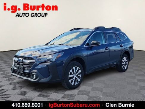 Used 2025 Subaru Outback Premium AWD/4WD image 3