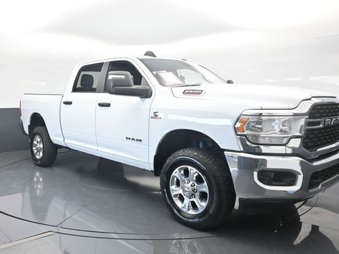 Used 2024 RAM 2500 Big Horn w/ Off Road Package image 8