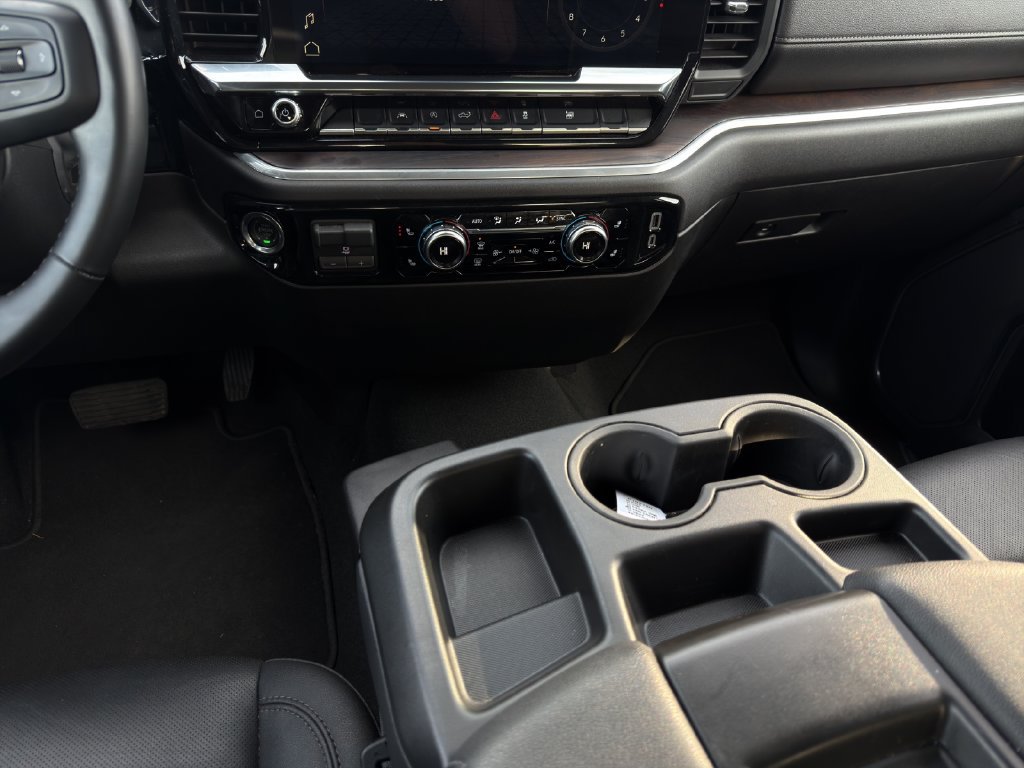 Used 2026 GMC Sierra 1500 SLT AWD/4WD image 15