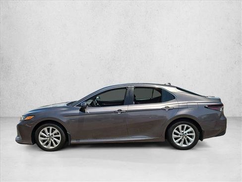 Used 2024 Toyota Camry LE FWD image 9