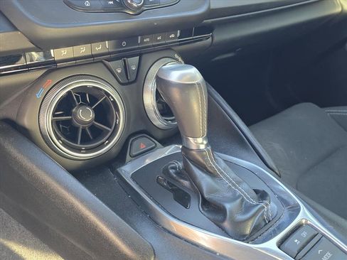 Used 2018 Chevrolet Camaro LT image 8