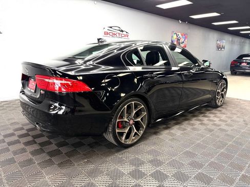 Used 2018 Jaguar XE S RWD image 15