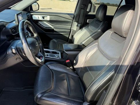 Used 2021 Ford Explorer ST w/ Equipment Group 401A image 4