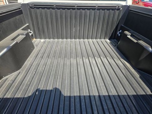 Used 2025 Toyota Tacoma TRD Off-Road image 24