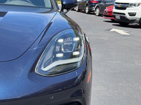 Used 2018 Porsche Panamera 4 AWD/4WD image 11