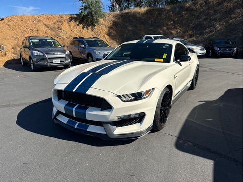 Used 2020 Ford Mustang Shelby GT350 w/ Technology Package RWD image 1