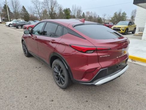 Used 2024 Buick Envista Sport Touring w/ Convenience I Package image 9