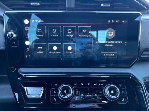 Used 2022 GMC Sierra 1500 AT4 w/ Technology Package image 18