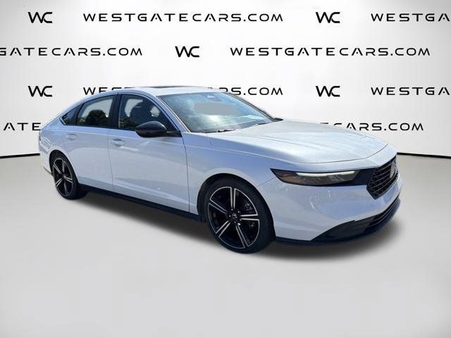 Used 2024 Honda Accord Sport image 4