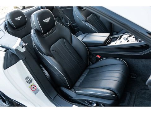 Used 2022 Bentley Continental GT V8 image 35