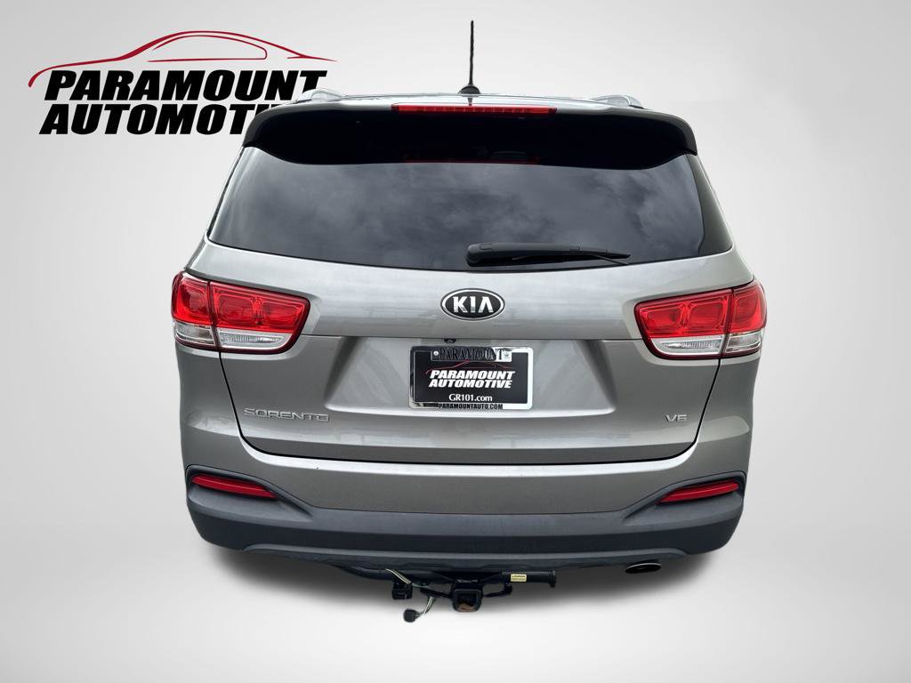Used 2018 Kia Sorento FWD V6 image 6