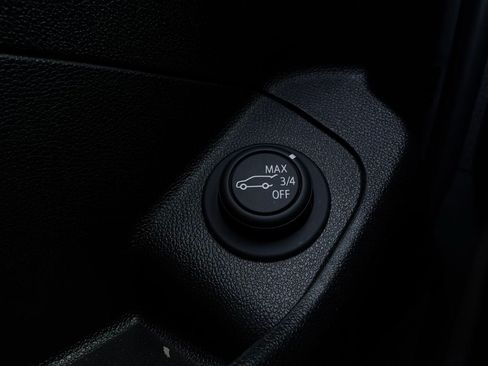 Used 2024 GMC Terrain SLT AWD/4WD image 26