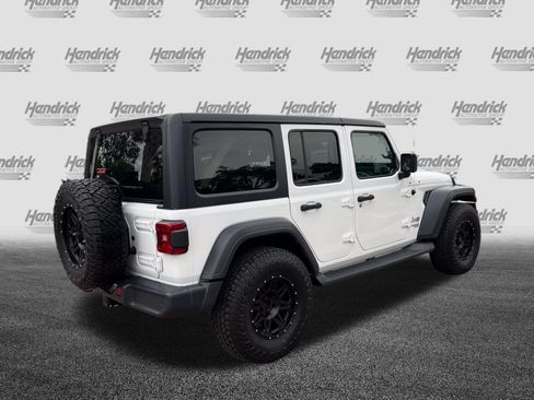 Used 2018 Jeep Wrangler Unlimited Sport S AWD/4WD image 10