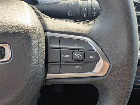 Certified 2024 Jeep Compass Latitude AWD/4WD image 23