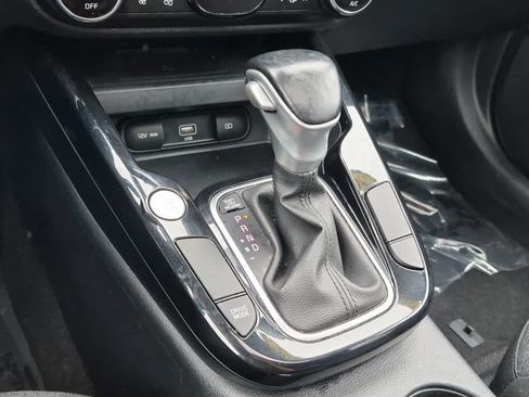 Used 2022 Kia Soul GT-Line FWD image 13