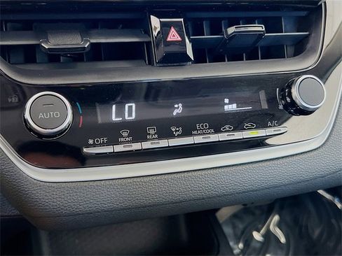 Used 2024 Toyota Corolla LE image 16