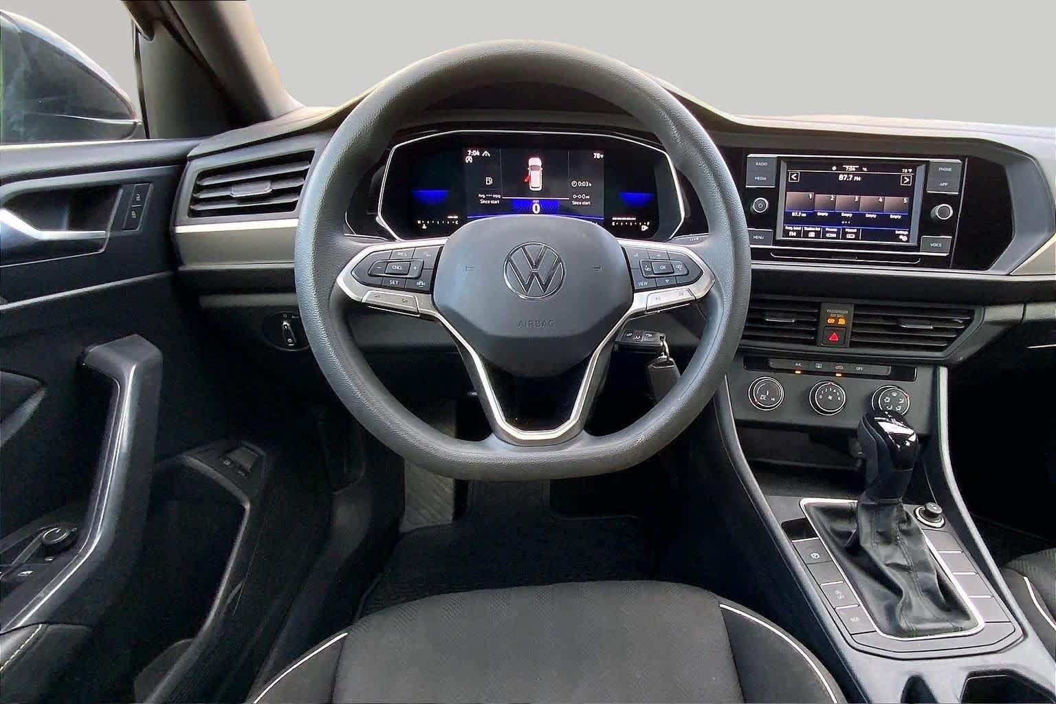 Used 2022 Volkswagen Jetta Sport FWD image 6