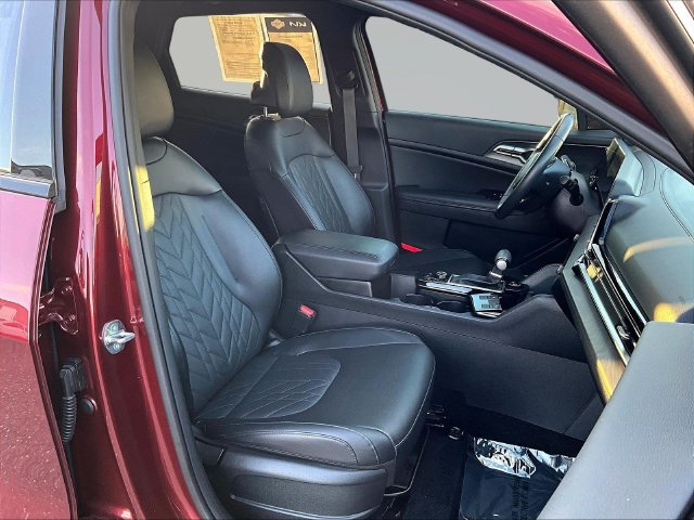 Certified 2025 Kia Sportage X-Line w/ Premium Package AWD/4WD image 36