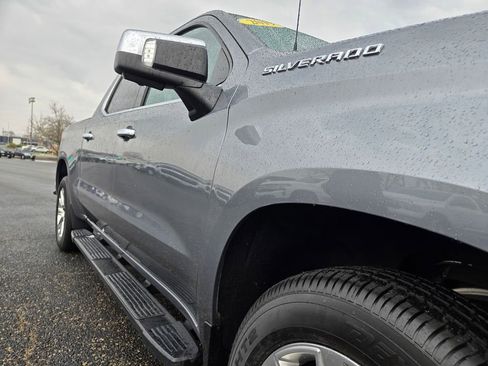 Used 2019 Chevrolet Silverado 1500 LTZ w/ LTZ Premium Package AWD/4WD image 35