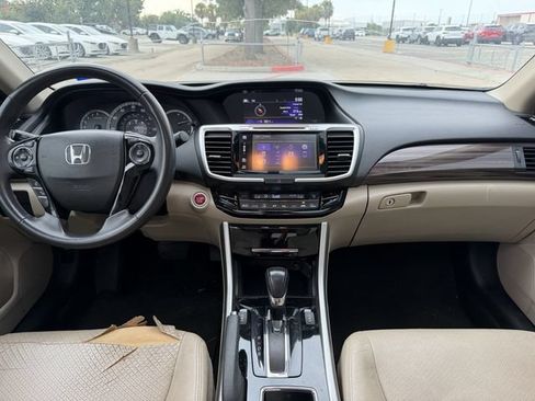 Used 2016 Honda Accord EX-L image 25