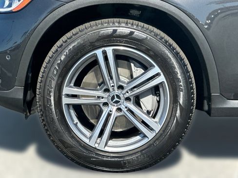 Used 2022 Mercedes-Benz GLC 300 image 11
