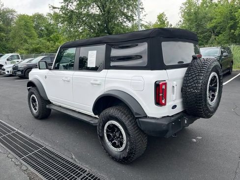 Used 2023 Ford Bronco Outer Banks w/ Sasquatch Package AWD/4WD image 6