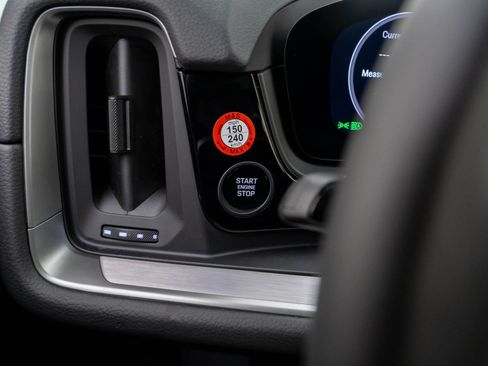 New 2026 Porsche Cayenne AWD/4WD image 25