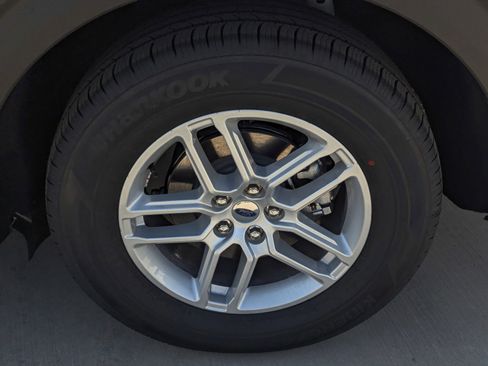New 2026 Ford Explorer Active w/ Active Comfort Package RWD image 7