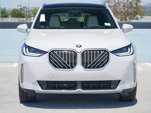 New 2026 BMW X3 xDrive30 w/ Premium Package AWD/4WD image 2