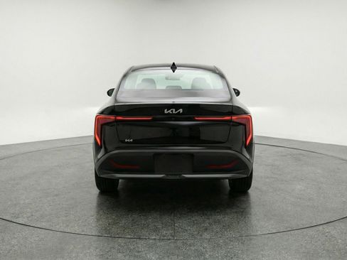 Used 2025 Kia K4 LXS FWD image 7
