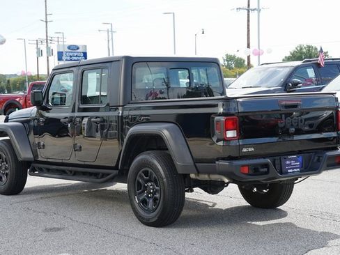 Used 2024 Jeep Gladiator Sport image 5