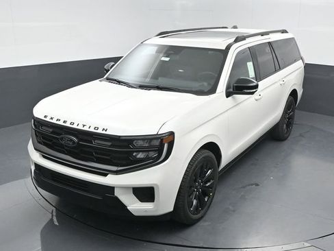 New 2025 Ford Expedition Max Platinum w/ Stealth Appearance Package image 34