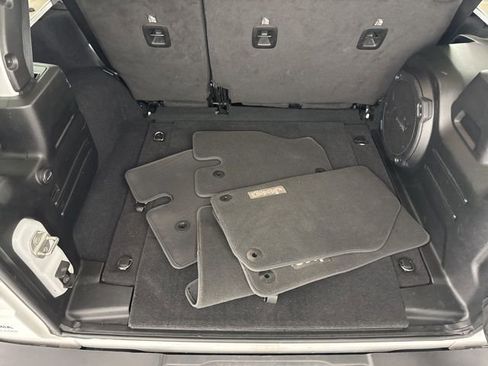 Used 2023 Jeep Wrangler Sahara image 30