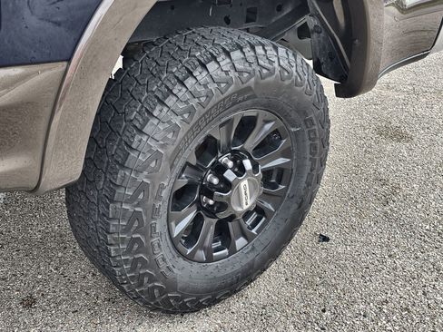 Used 2017 Ford F250 Lariat w/ Lariat Ultimate Package image 10