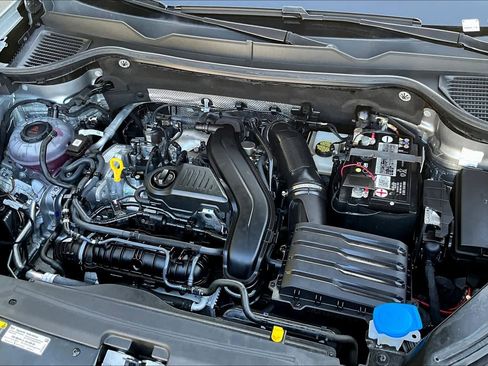 Certified 2023 Volkswagen Taos SE w/ Panoramic Sunroof Package image 30