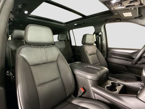 Used 2024 Chevrolet Suburban RST w/ Luxury Package RWD image 14