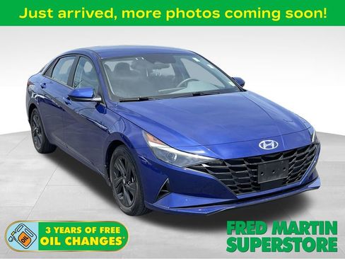 Used 2022 Hyundai Elantra SEL w/ Convenience Package FWD image 1