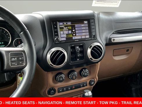 Used 2016 Jeep Wrangler Unlimited Sahara w/ Dual Top Group AWD/4WD image 9