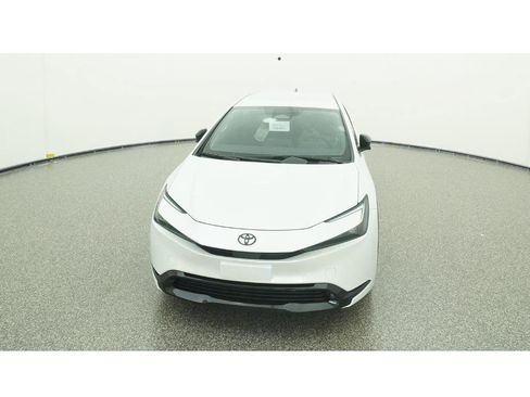 New 2026 Toyota Prius FWD image 16