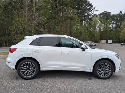 Used 2021 Audi Q3 2.0T Premium image 4