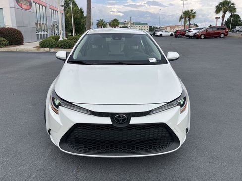 Used 2021 Toyota Corolla LE FWD image 8