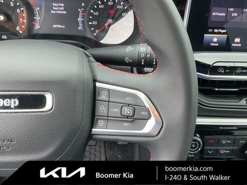 Used 2025 Jeep Compass Trailhawk AWD/4WD image 20