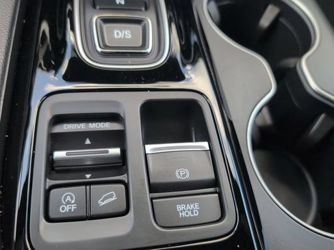 Used 2025 Honda Pilot Black Edition image 30